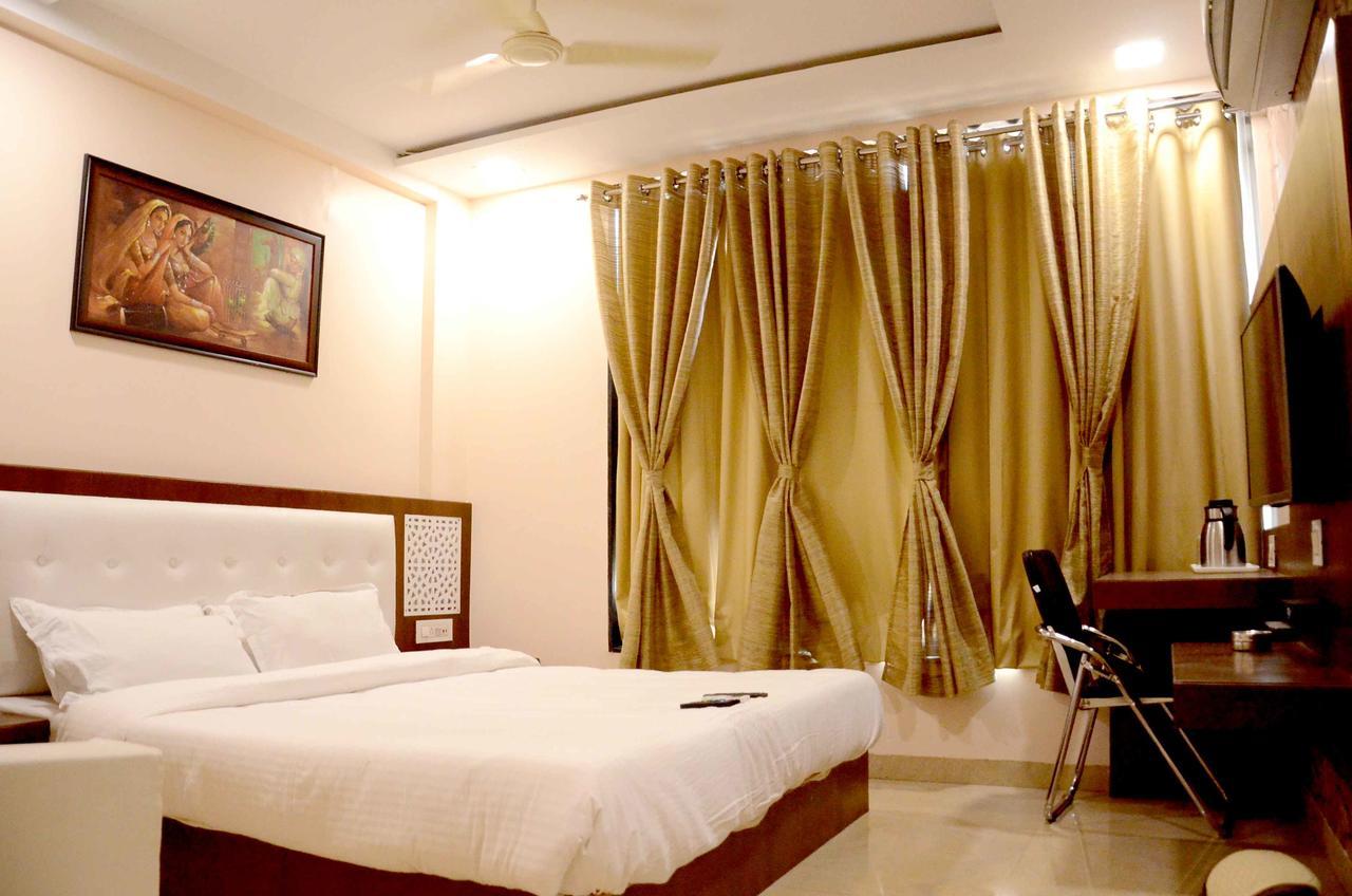 Hotel Shikhar Darshan Ujaim Exterior foto